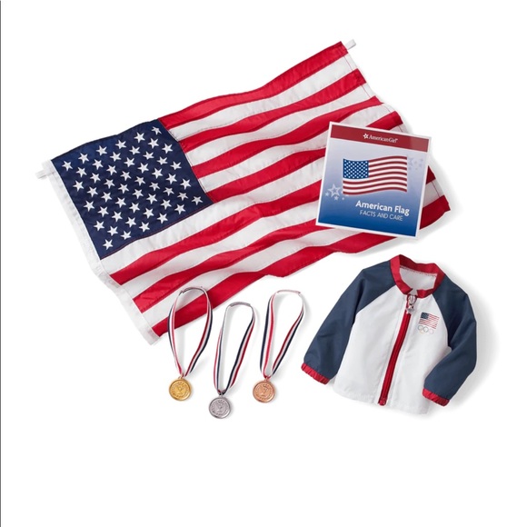 American Girl Team USA Medal Ceremony Set - Picture 1 of 4